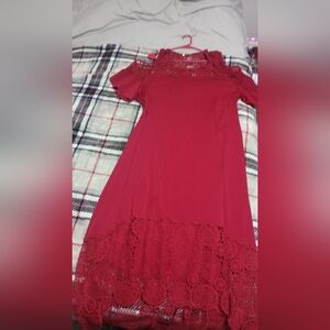 Elegant Red Lace Maxi Dress